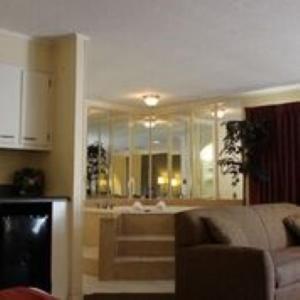 Lake View Inn & Suites Killen Exteriör bild